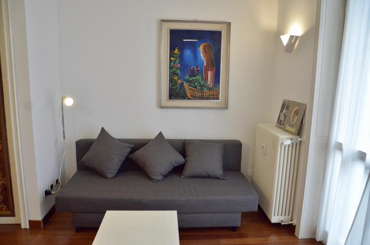 New Renovated Apartment With Balcony Porta Romana Mailand Exterior foto